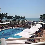 Charming Apartment, Sea View Durres Apartment Golem (Tirana)