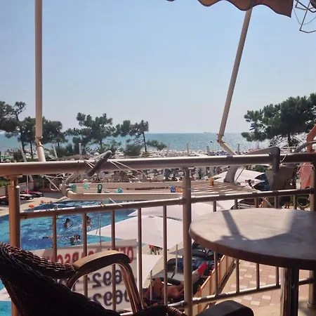 Charming Apartment, Sea View Durres *