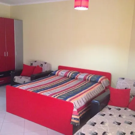 Charming Apartment, Sea View Durres شقة *