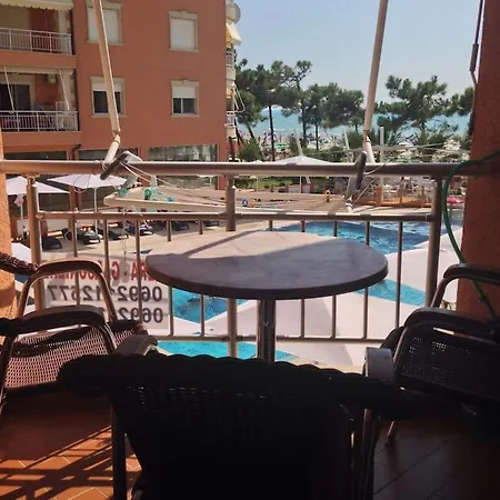 Charming Apartment, Sea View Durres Golem (Tirana)